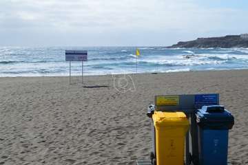 Izado de la bandera azul en Hoya del Pozo (foto TA/Francisco Javier Santana)